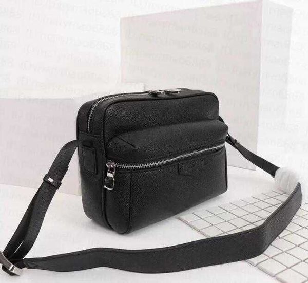 women and mens shoulder bags canvas leather designers messenger bag famous trip postman classic handbag briefcase crossbody good quality
women and mens shoulder bags canvas leather designers messenger bag famous trip postman classic handbag briefcase crossbody good quality