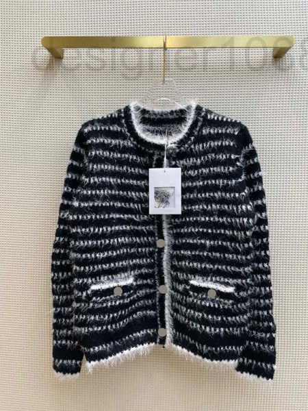 women's sweaters designer 2022 spring and autumn new temperament aging colorful striped woven straight tube knitted short loose single, White;black
women's sweaters designer 2022 spring and autumn new temperament aging colorful striped woven straight tube knitted short loose single, White;black