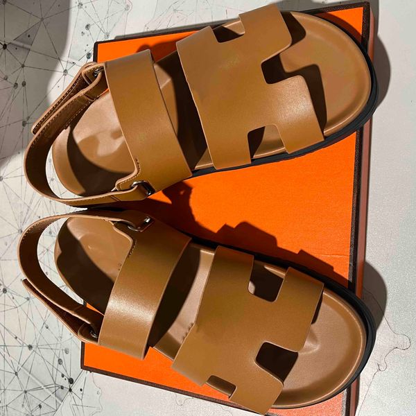 2022 chypre sandals women men flat slippers big head leather l shoes classic velcro beach shoes brown black white with box 35-44
2022 chypre sandals women men flat slippers big head leather l shoes classic velcro beach shoes brown black white with box 35-44