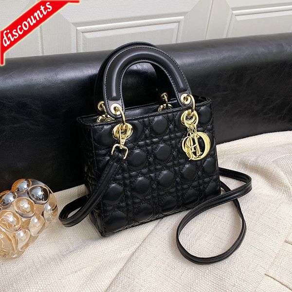 fashion brand trendy ladies bags direct sale small women's 2022 popular new embroidered thread portable princess net single shoulder me
fashion brand trendy ladies bags direct sale small women's 2022 popular new embroidered thread portable princess net single shoulder me