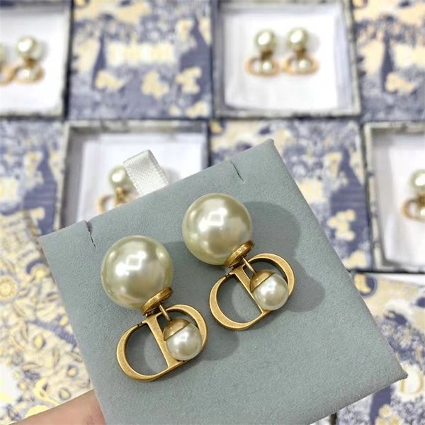 jewelry store 70% off high version classic pearl earrings women's fashion simple earrings, Golden
jewelry store 70% off high version classic pearl earrings women's fashion simple earrings, Golden
