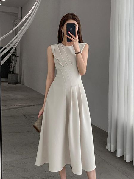 casual dresses vintage o-neck woman a-line for women sleeveless slim waist female solid dress elegant ladies midi vestidos summer 2022, Black;gray
casual dresses vintage o-neck woman a-line for women sleeveless slim waist female solid dress elegant ladies midi vestidos summer 2022, Black;gray
