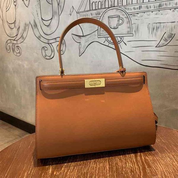 handbag american tb messenger raincoat single shoulder magnetic buckle cow leather lee radziwill small women's baguzm5234u
handbag american tb messenger raincoat single shoulder magnetic buckle cow leather lee radziwill small women's baguzm5234u