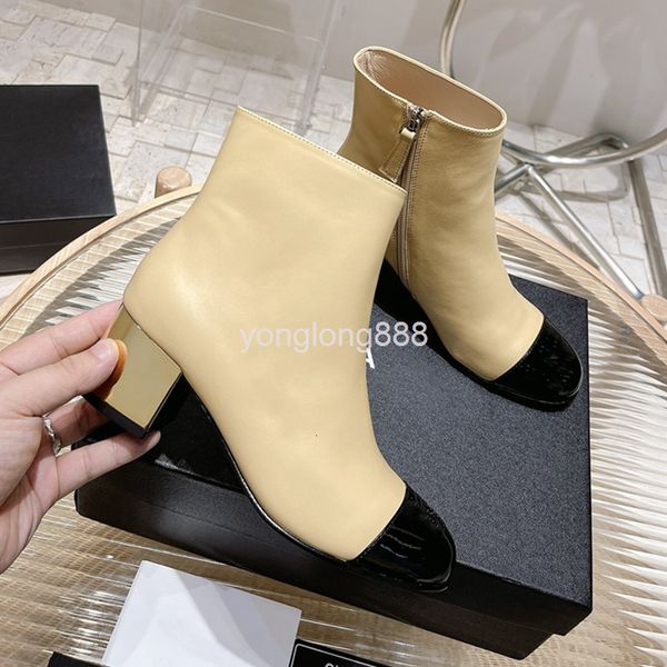 boots small fragrance sheepskin color matching fashion boots thick heel round head side zipper metal short show thin temperament and, Black
boots small fragrance sheepskin color matching fashion boots thick heel round head side zipper metal short show thin temperament and, Black