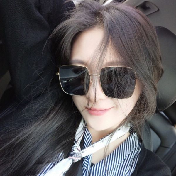 designer sunglasses d family sunglass female 2022 new net red star same polarized sunglass male anti ultraviolet ultra light and thin, White;black
designer sunglasses d family sunglass female 2022 new net red star same polarized sunglass male anti ultraviolet ultra light and thin, White;black