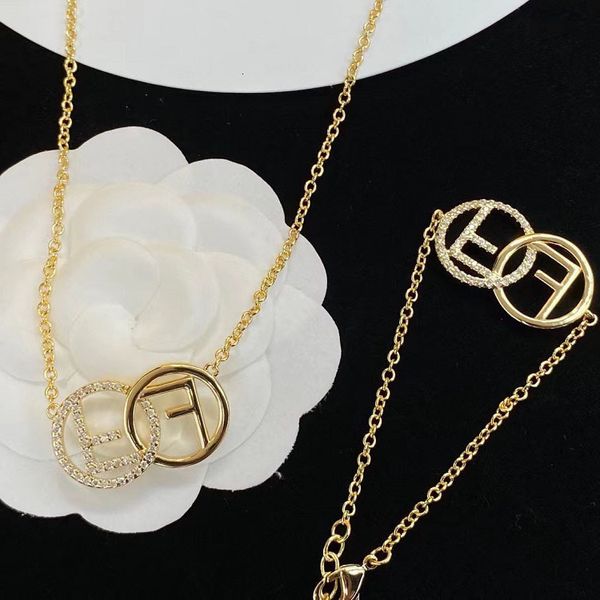 fenjia amily circle letter diamond inlaid necklace fashion trend simple personalized women's bracelet accsori, Black
fenjia amily circle letter diamond inlaid necklace fashion trend simple personalized women's bracelet accsori, Black