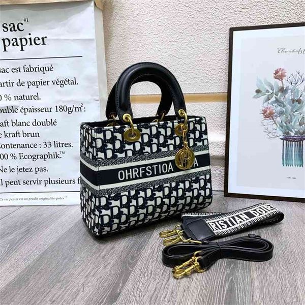 women's trendy texture foreign hand star's same style princess bag soft leather one shoulder messenger bag 75% purses stores sale
women's trendy texture foreign hand star's same style princess bag soft leather one shoulder messenger bag 75% purses stores sale