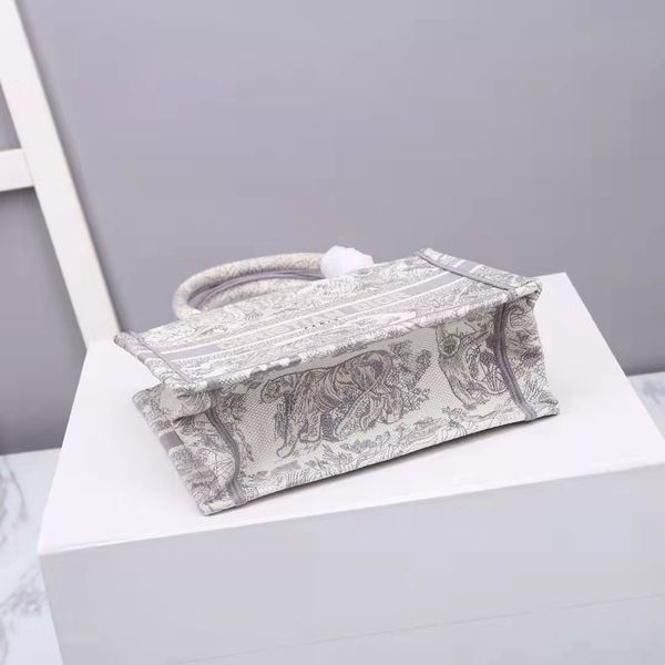 ladies' bags whatsapp+86 18724058611, high-end custom quality beautiful fashion long shoulder strap crossbody bag 0582020
ladies' bags whatsapp+86 18724058611, high-end custom quality beautiful fashion long shoulder strap crossbody bag 0582020