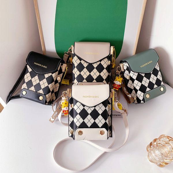 girls plaid princess handbags spring/summer 2022 fashion kids rhombus printed chain one shoulder bags woman mini wallets f1156, Black
girls plaid princess handbags spring/summer 2022 fashion kids rhombus printed chain one shoulder bags woman mini wallets f1156, Black