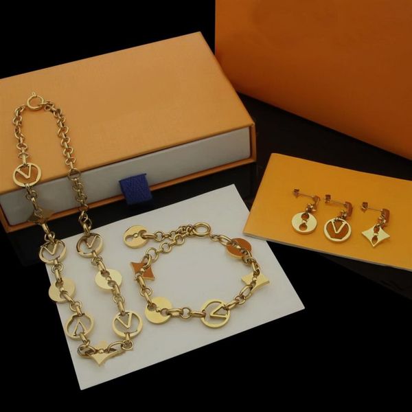 europe america fashion jewelry sets lady womens gold silver-color metal hollow out v initials flower crazy in lock choker necklace326k, Black
europe america fashion jewelry sets lady womens gold silver-color metal hollow out v initials flower crazy in lock choker necklace326k, Black