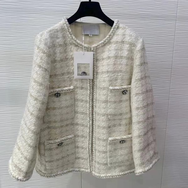chan2022western suit jacket new autumn winter women's coat designer tweed casual spring coat women's down jacket birthday gift val, Black;brown
chan2022western suit jacket new autumn winter women's coat designer tweed casual spring coat women's down jacket birthday gift val, Black;brown