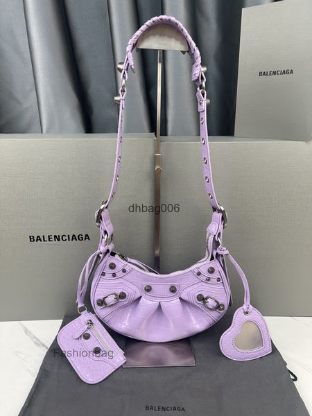 locomotive designer bags rivet le cagole bag three one leather oil wax leather underarm handbag women's chain balencaigs f91p
locomotive designer bags rivet le cagole bag three one leather oil wax leather underarm handbag women's chain balencaigs f91p