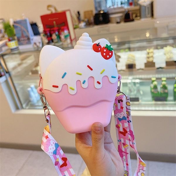 tas kurir silikon anakanak baru tas tangan dompet koin anak perempuan mode selempang bahu anakanak kartun friut es krim lucu 220611
tas kurir silikon anakanak baru tas tangan dompet koin anak perempuan mode selempang bahu anakanak kartun friut es krim lucu 220611