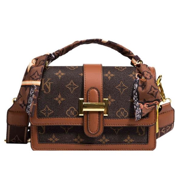 68% off urban simple old flower thick shoulder strap korean women's single shoulder messenger small bag texture foreign style contrast
68% off urban simple old flower thick shoulder strap korean women's single shoulder messenger small bag texture foreign style contrast