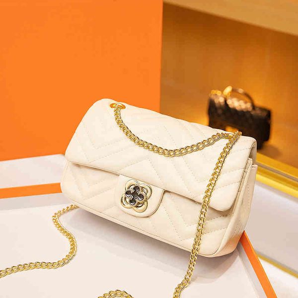 leather 2022 new leaf clover double msenger small fragrance chain c home 2022 luxury brand fashion design versatile ladies bags
leather 2022 new leaf clover double msenger small fragrance chain c home 2022 luxury brand fashion design versatile ladies bags