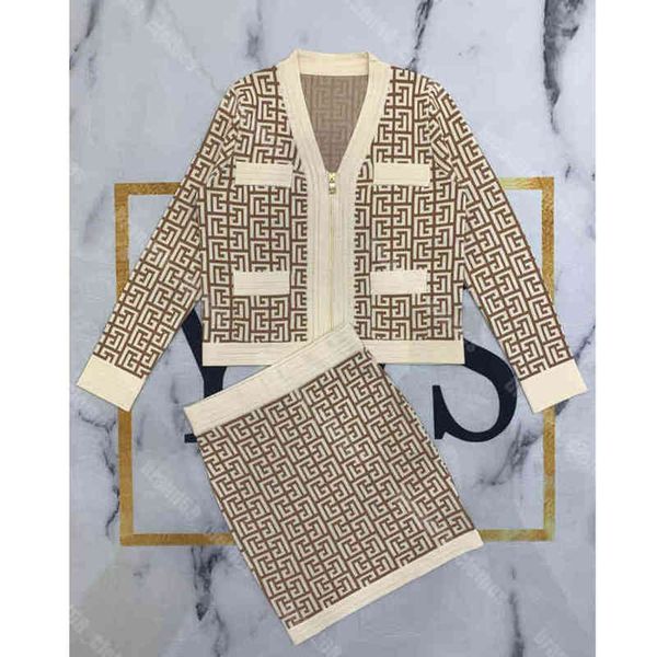 22ss women knit jacket dress two piece suit slim fit sweater dresses wool knit 25 colors casual womens designer clothes logo b..ain brand ho, Black;gray
22ss women knit jacket dress two piece suit slim fit sweater dresses wool knit 25 colors casual womens designer clothes logo b..ain brand ho, Black;gray