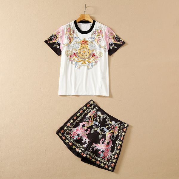 european and american women's wear spring 2022 new short-sleeved heavy bead t-shirt vintage printed shorts fashion suits, White
european and american women's wear spring 2022 new short-sleeved heavy bead t-shirt vintage printed shorts fashion suits, White