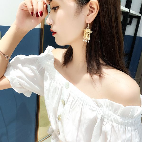ink painting pavilion romantic jiangnan earrings elegant chic pearl tassel earrings ins fairy charming age-reducing eardrop, Golden
ink painting pavilion romantic jiangnan earrings elegant chic pearl tassel earrings ins fairy charming age-reducing eardrop, Golden