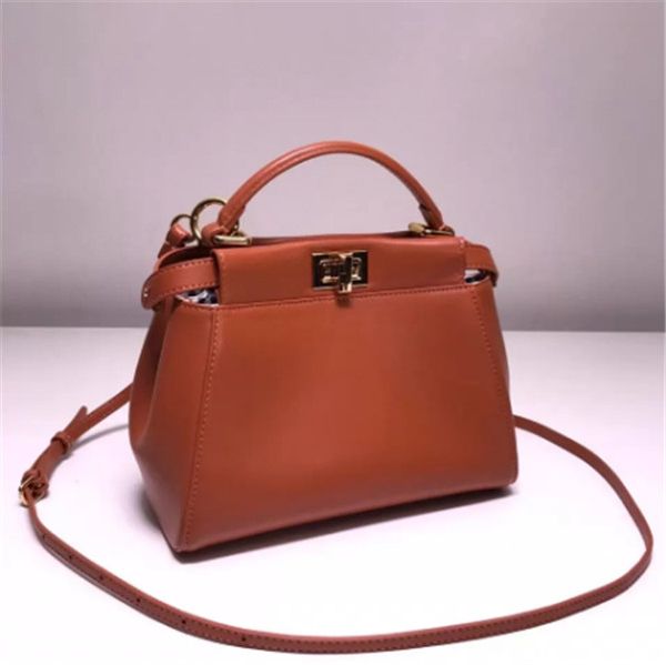 classic ladies bag 7a high-end customized quality bag fashion metallic accessories with long straps can be slugged on one shoulder 8788, Black
classic ladies bag 7a high-end customized quality bag fashion metallic accessories with long straps can be slugged on one shoulder 8788, Black
