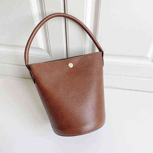 designers bags new dragon cowhide bucket bag, spring and summer portable shoulder fashion trend, large amount of women's bag is preferr
designers bags new dragon cowhide bucket bag, spring and summer portable shoulder fashion trend, large amount of women's bag is preferr