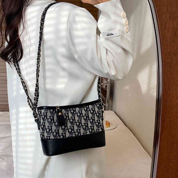 new fashion versatile flower personalized single shoulder textured chain women's bags fashion designer handbag handbags
new fashion versatile flower personalized single shoulder textured chain women's bags fashion designer handbag handbags