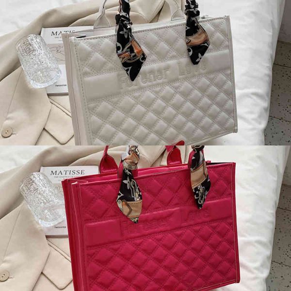 bag female new silk bagwomen holiday beach casual tote handle bags fashion ladies
bag female new silk bagwomen holiday beach casual tote handle bags fashion ladies