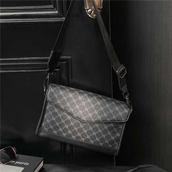 mid-range quality and high-quality versions shoulder bags cross body mens handbags three style work outdoor leisure purses back zip pocket m
mid-range quality and high-quality versions shoulder bags cross body mens handbags three style work outdoor leisure purses back zip pocket m