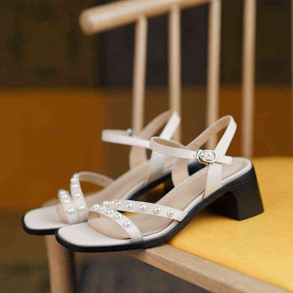 dress shoes arrive women sandals genuine leather crystal buckle summer ladies med heel 220318, Black
dress shoes arrive women sandals genuine leather crystal buckle summer ladies med heel 220318, Black