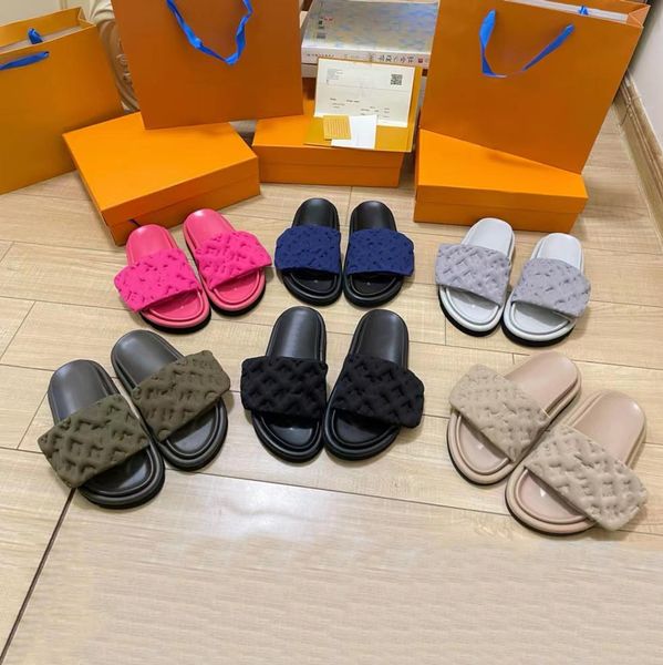 2022 fashion women sandals cutout leather sandal flat slippers bow spikes luxury leather platform slipper woman flip-flops size 35-41, Black
2022 fashion women sandals cutout leather sandal flat slippers bow spikes luxury leather platform slipper woman flip-flops size 35-41, Black