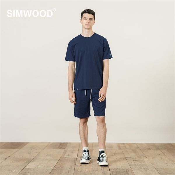 summer men summer tracksuit 2 piece outfits short sleeve tshirts and shorts jogging sets athletic sports suit220622, White;black
summer men summer tracksuit 2 piece outfits short sleeve tshirts and shorts jogging sets athletic sports suit220622, White;black