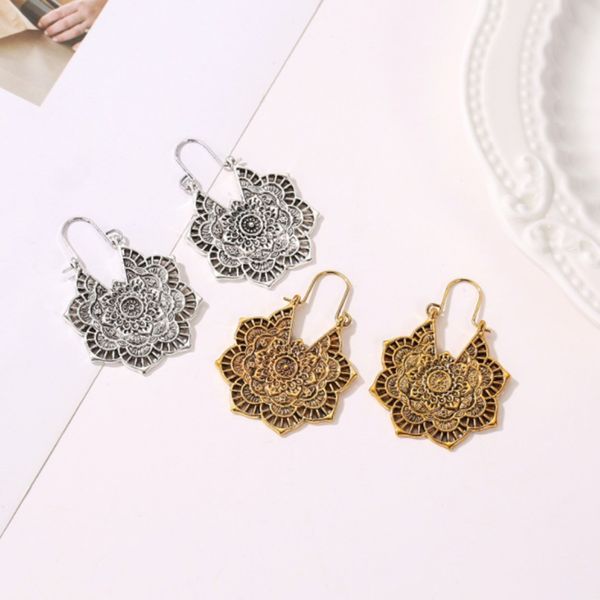 ethnic earrings chandelier exotic retro metal hollow flower earrings bohemian carved palace, Silver
ethnic earrings chandelier exotic retro metal hollow flower earrings bohemian carved palace, Silver