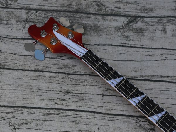 4 strings electric bass guitar neck thru body, chorme hardware
4 strings electric bass guitar neck thru body, chorme hardware