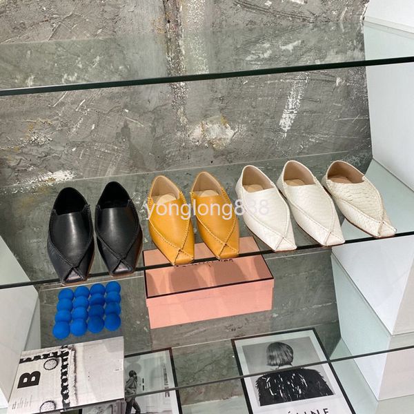 sandals high end beating goods flat sole single shoes women's fashion spring and summer simple soft leather, Black
sandals high end beating goods flat sole single shoes women's fashion spring and summer simple soft leather, Black