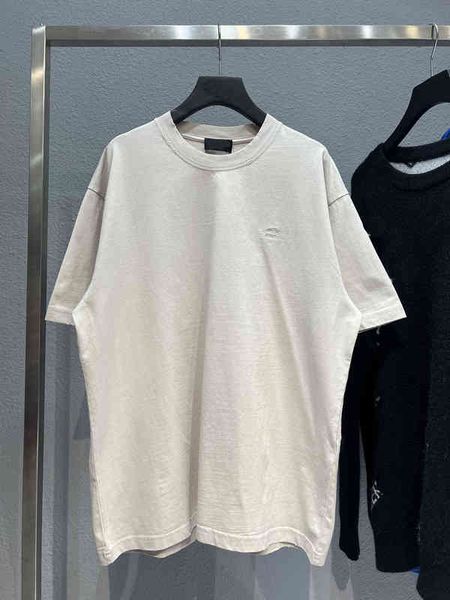men's t-shirts high version b year of the tiger short sleeve paris embroidery trendy t-shirt men's and women's loose, White;black
men's t-shirts high version b year of the tiger short sleeve paris embroidery trendy t-shirt men's and women's loose, White;black