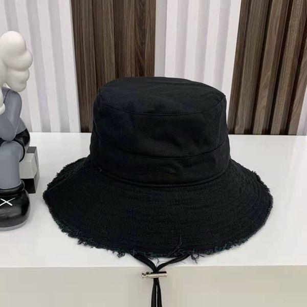 2022 luxurys designers bucket hats men and women outdoor travel leisure fashion sun hat fisherman's cap 5 color very good, Blue;gray
2022 luxurys designers bucket hats men and women outdoor travel leisure fashion sun hat fisherman's cap 5 color very good, Blue;gray