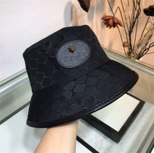 2022 luxury desinger double letter baseball cap woman caps manempty embroidery sun hats fashion leisure design block hat embroidered washed, Blue;gray
2022 luxury desinger double letter baseball cap woman caps manempty embroidery sun hats fashion leisure design block hat embroidered washed, Blue;gray