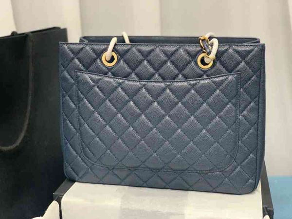 2022 ladies luxury designer caviar pattern tote bag shoulder genuine leather wallet
2022 ladies luxury designer caviar pattern tote bag shoulder genuine leather wallet