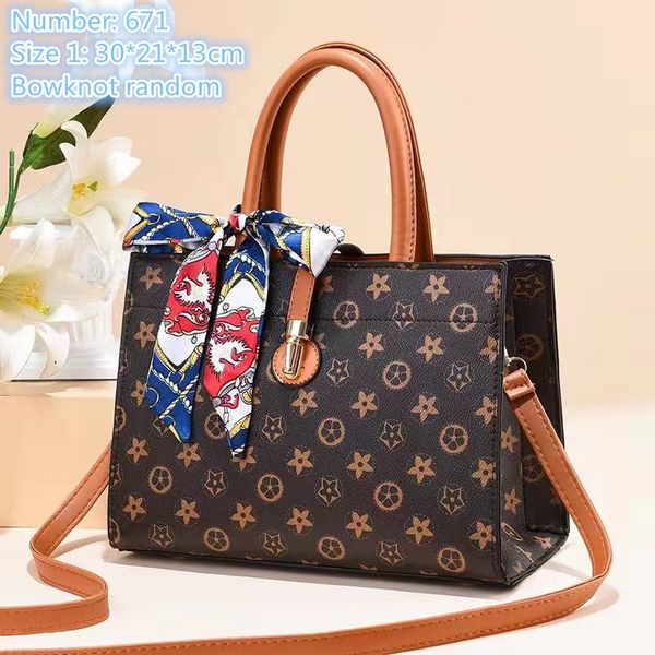 Wholesale ladies leather shoulder bags retro printed leisure handbag large capacity three-layer barrier women tote bag bow ribbon fashion handbags, Coffee2-672
Wholesale ladies leather shoulder bags retro printed leisure handbag large capacity three-layer barrier women tote bag bow ribbon fashion handbags, Coffee2-672