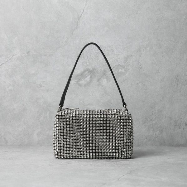 2022 luxury designer trend shoulder bags diamond women phone pocket inlaid small square bag female new aw chain portable handbags
2022 luxury designer trend shoulder bags diamond women phone pocket inlaid small square bag female new aw chain portable handbags