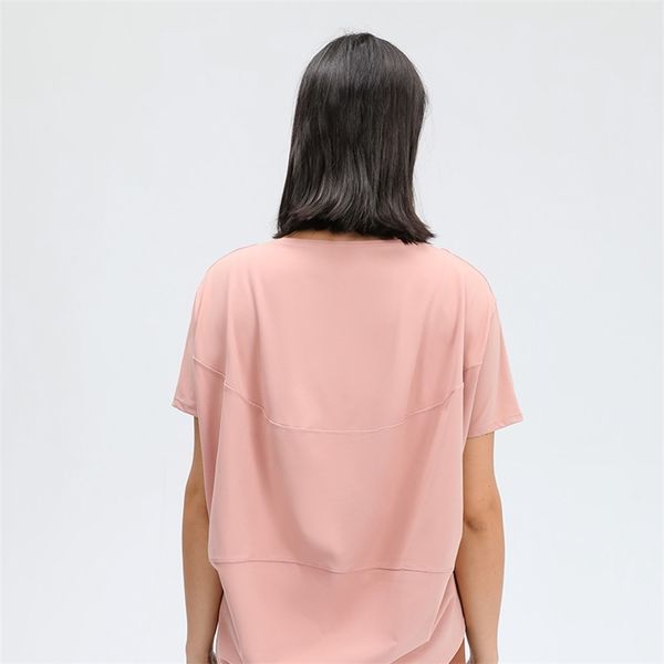 nwt women loose fit high low t shirt sports flowing tee short sleeve moisture wicking athletic shirts hem t shirt tunic 220510, White
nwt women loose fit high low t shirt sports flowing tee short sleeve moisture wicking athletic shirts hem t shirt tunic 220510, White