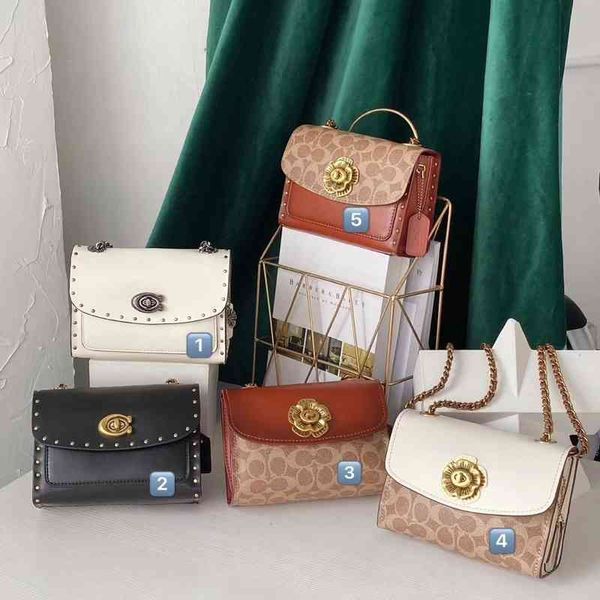 family c new small chain bag trend single shoulder diagonal bag2022 luxury brand fashion design versatile ladies bags
family c new small chain bag trend single shoulder diagonal bag2022 luxury brand fashion design versatile ladies bags