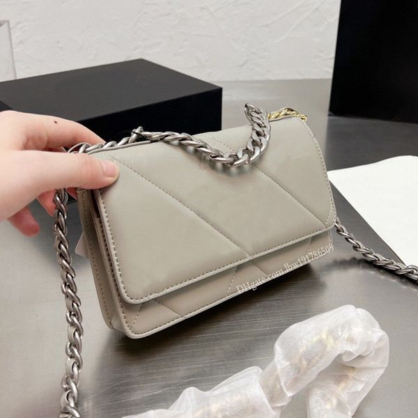 fashion luxury women bags designer bag handbag genuine leather lattice womens handbags lady crossbody silver hardware chain flap shoulder ba
fashion luxury women bags designer bag handbag genuine leather lattice womens handbags lady crossbody silver hardware chain flap shoulder ba