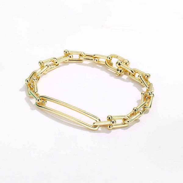 2021 woman 925 sterling silver gold-plated hip-hop rock u-shaped pendant bracelet luxury fashion brand jewelry holiday gift g220510, Golden;silver
2021 woman 925 sterling silver gold-plated hip-hop rock u-shaped pendant bracelet luxury fashion brand jewelry holiday gift g220510, Golden;silver