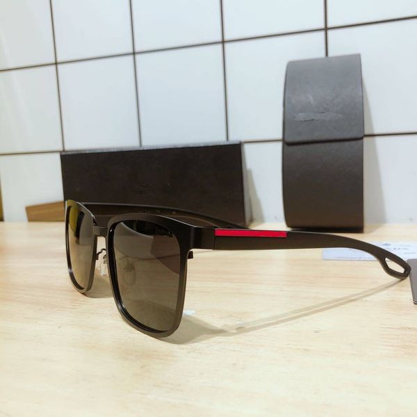 classic polarized ultra -clear sunglasses men driving sunglasses fashion versatile thin face mirror legs can be bent at will, White;black
classic polarized ultra -clear sunglasses men driving sunglasses fashion versatile thin face mirror legs can be bent at will, White;black