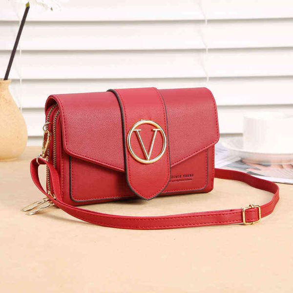 evening bags luxury letter applique shoulder crossbody for women solid color pu leather phone female small purses and handbags 2022 220727
evening bags luxury letter applique shoulder crossbody for women solid color pu leather phone female small purses and handbags 2022 220727