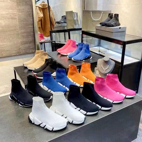 2022 designer socks shoes woman fashion knitted elastic sock boots women sneakers men sneaker male sports shoe with box size 35-45
2022 designer socks shoes woman fashion knitted elastic sock boots women sneakers men sneaker male sports shoe with box size 35-45