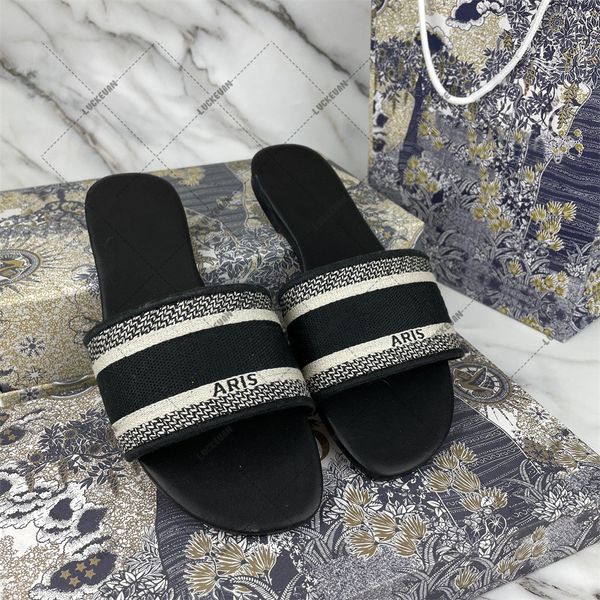 classic women slippers embroidery black sandals ladies wedding leather slipper trendy flats slides casual flat pattern plaid slides knited s
classic women slippers embroidery black sandals ladies wedding leather slipper trendy flats slides casual flat pattern plaid slides knited s