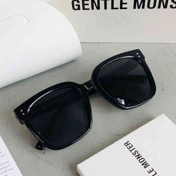 2022 gentle monster sunglasses for men women vintage luxury brand designer trending uv400 brown sun glasses, White;black
2022 gentle monster sunglasses for men women vintage luxury brand designer trending uv400 brown sun glasses, White;black