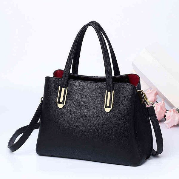 designers bags leather women's bag 2022 new korean messenger fashionable hand solid leather middle-aged mother's
designers bags leather women's bag 2022 new korean messenger fashionable hand solid leather middle-aged mother's