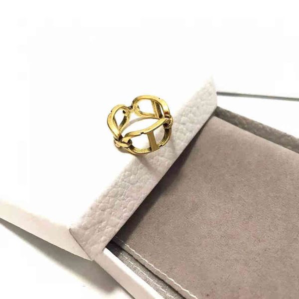 gold plated letter women's red ring 2022 luxury brand fashion design versatile ladies jewelry, Silver
gold plated letter women's red ring 2022 luxury brand fashion design versatile ladies jewelry, Silver